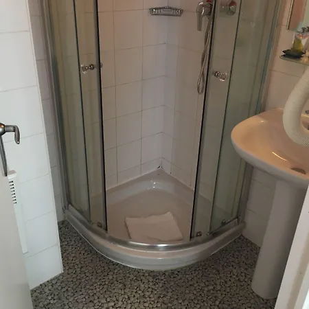 מלון Lafayette 3*