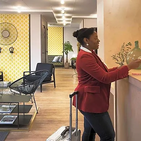 Lafayette מלון 3*